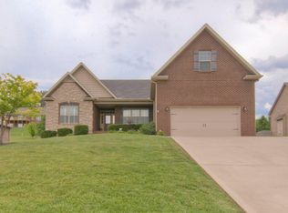 580 Kennesaw Ln, Lenoir City, TN 37771