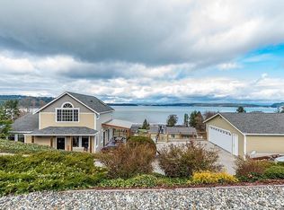 633 Dugualla Rd, Oak Harbor, WA 98277