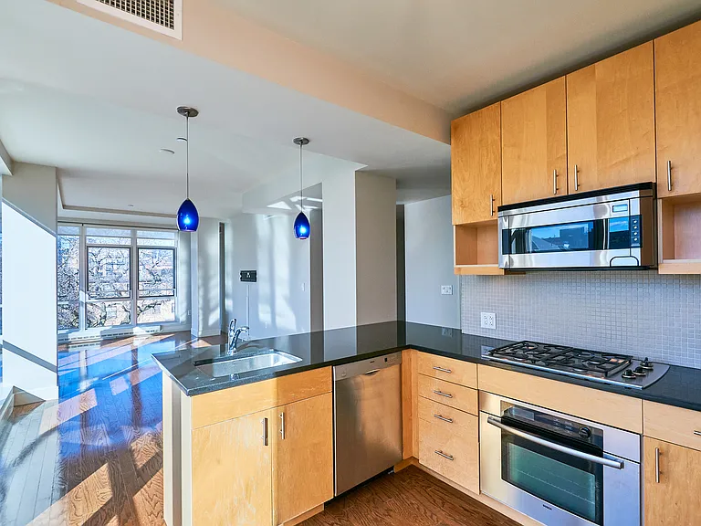 700 Harrison Ave #305 — Photo 20