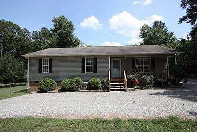 2nd image of 429 Easy St