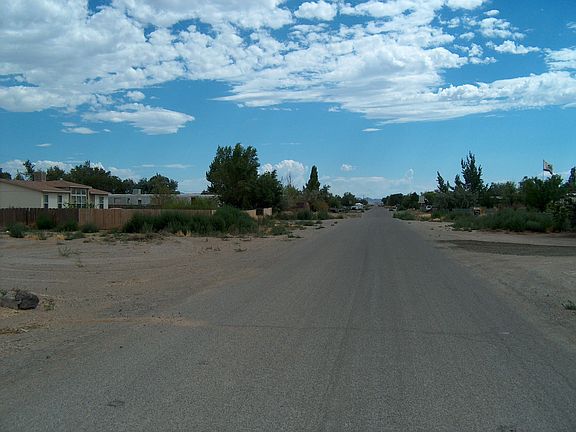 5th image of 2570 Truckee St