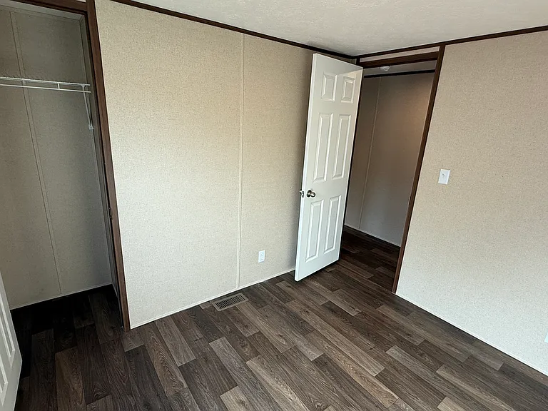 923 Lovers Lane Rd #9 — Photo 20