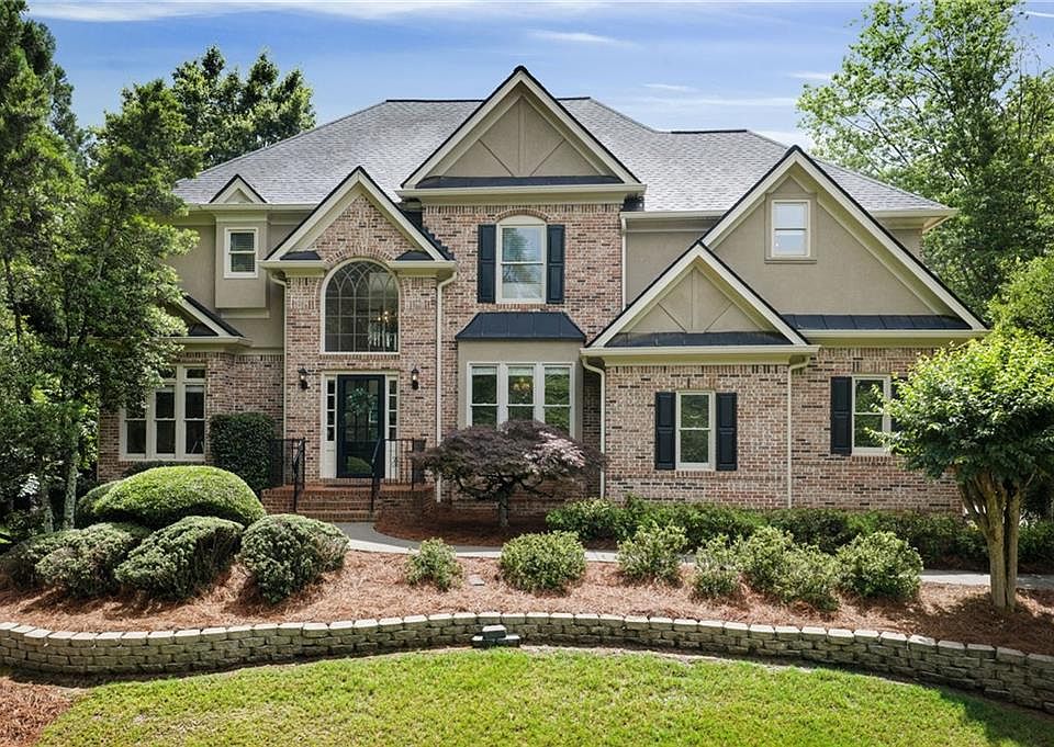 1st image of 46 Lakecrest Cir