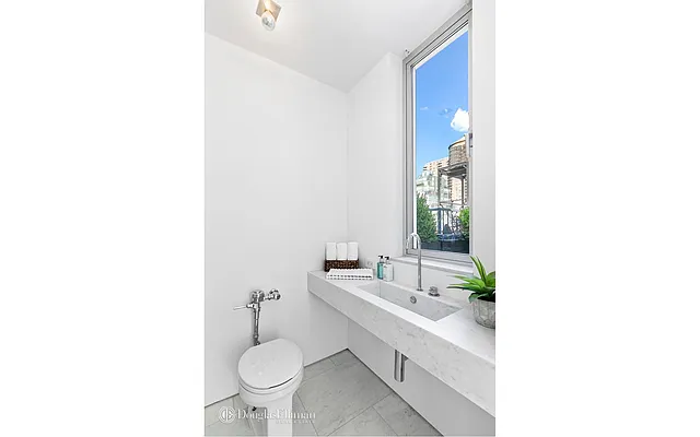 Sold by Douglas Elliman | media 19