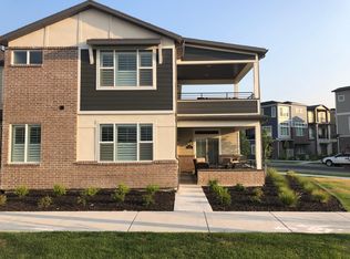 1224 W Clark Ln, Farmington, UT 84025