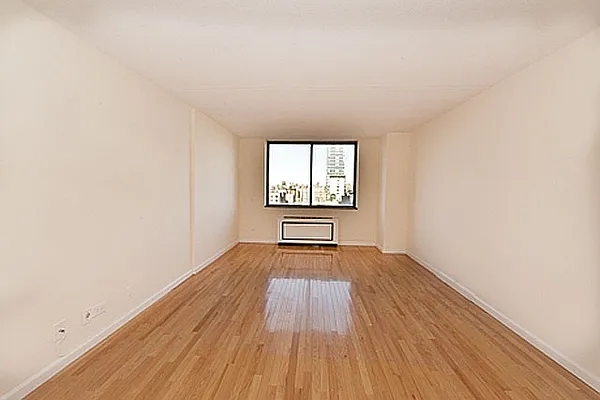 Rented by Nest Seekers International | media 15