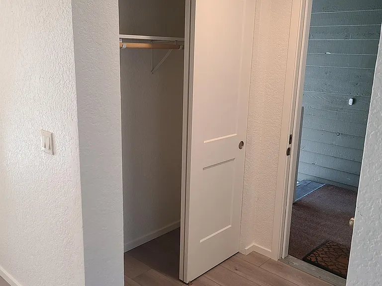 404 Railroad Ave #11 — Photo 16
