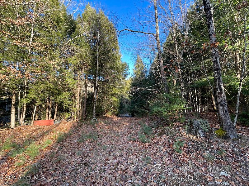 3rd image of L27 Dixon Hill Road