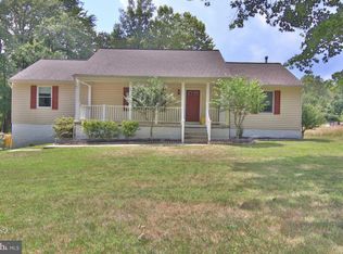 White Ave, Linthicum, OH 44056