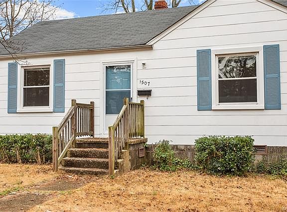 3rd image of 1507 Glenside Dr