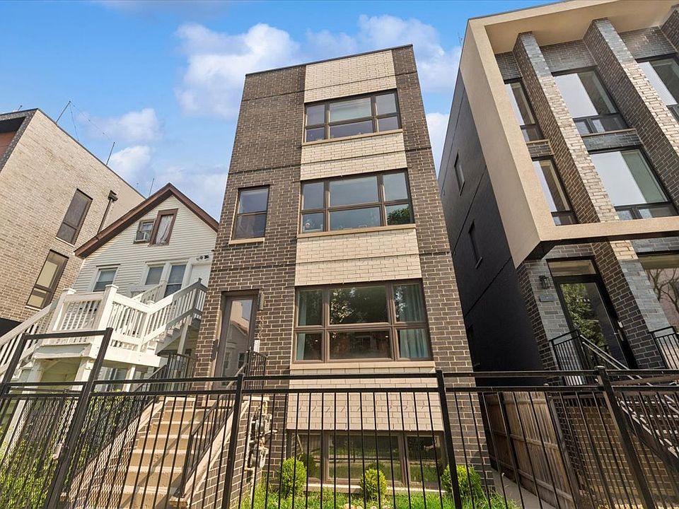 1st image of 3026 W Lyndale St #1