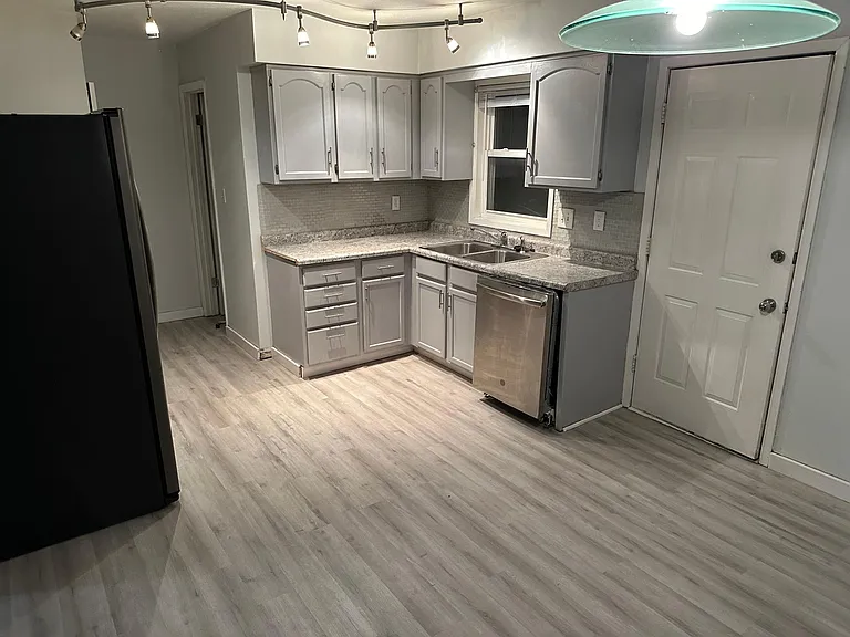 4808 Merced St — Photo 13