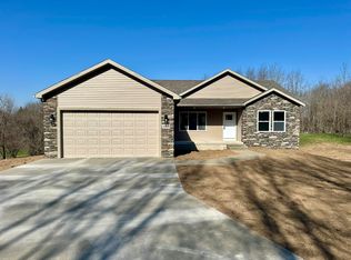 3421 Valley Heights Dr, Adrian, MI 49221