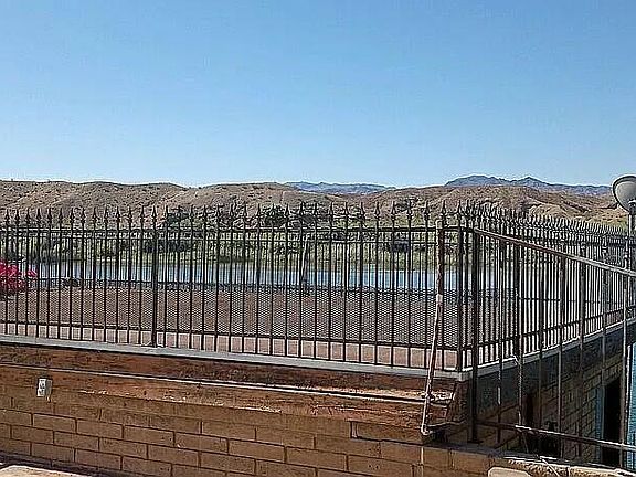 5th image of 360 E Riverfront Dr
