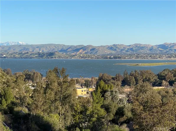 33205 Ginger Ln, Lake Elsinore, CA 92530
