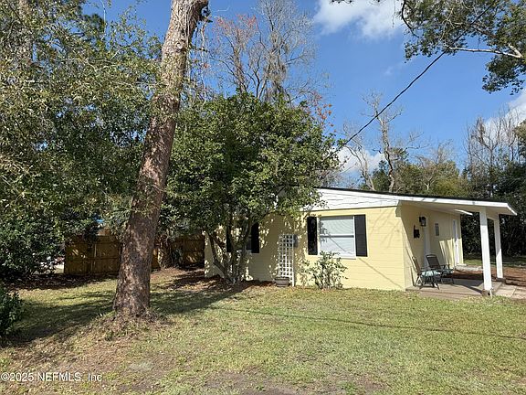 2nd image of 8219 DICKIE Drive