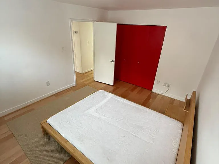 2111 N Scott St #62 — Photo 11