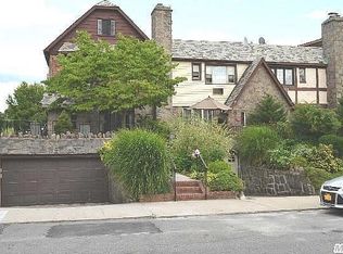 4531 194th St, Flushing, NY 11358