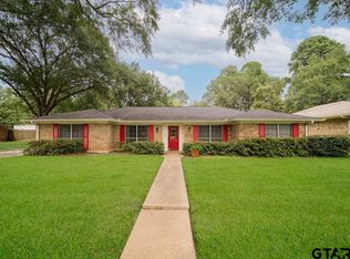 607 Green Oak Dr, Longview, TX 75604