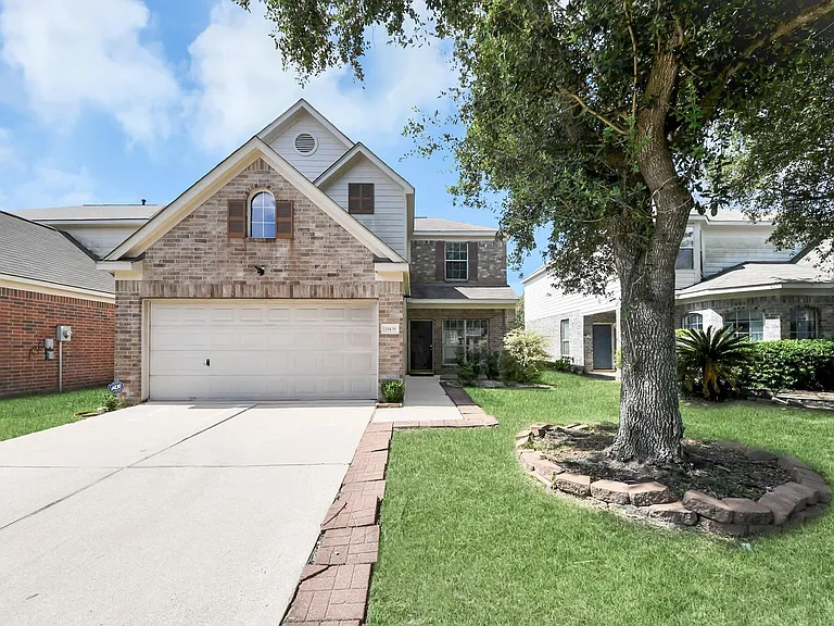 19439 Juniper Vale Cir — Photo 1