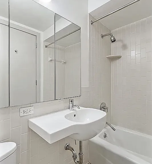 100 Atlantic Ave #2J — Photo 5