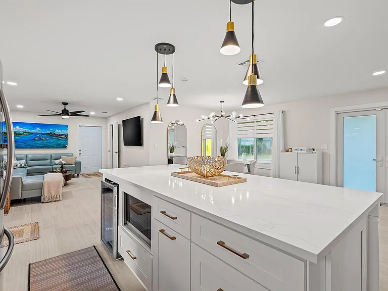 9165 SE Yacht Club Cir — Photo 7