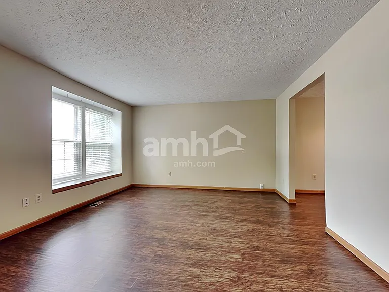 2358 Rosina Dr — Photo 11