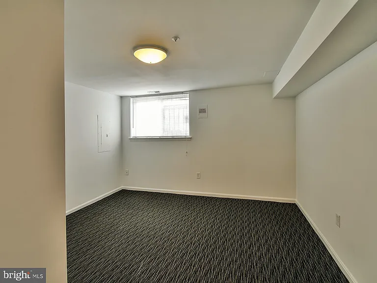 1319 Belmont St NW — Photo 16