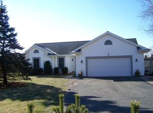 W10511 E Harmony Dr, Lodi, WI 53555