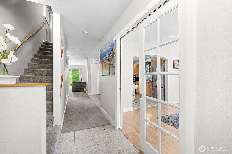 4th image of 3604 Seneca Drive