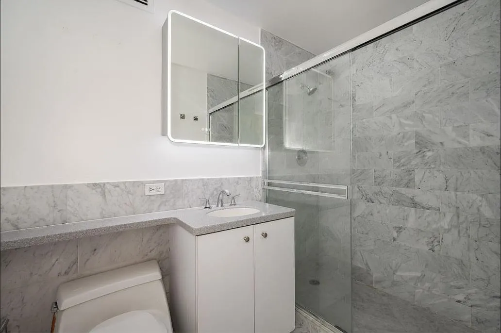 3 bed, 1250 sqft, $4,500 — Photo 4