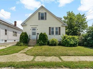 18 Victory St, Cranston, RI 02910