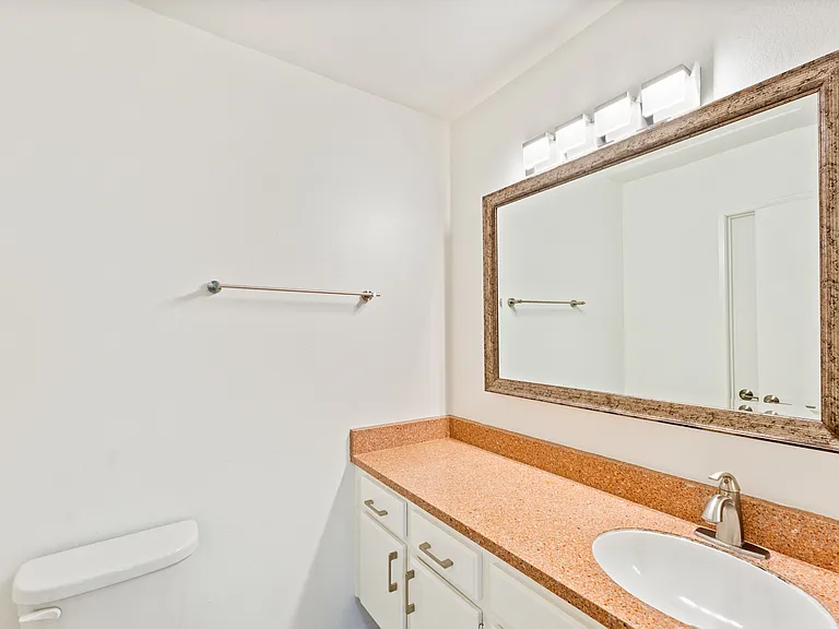 10376 Almayo Ave — Photo 15