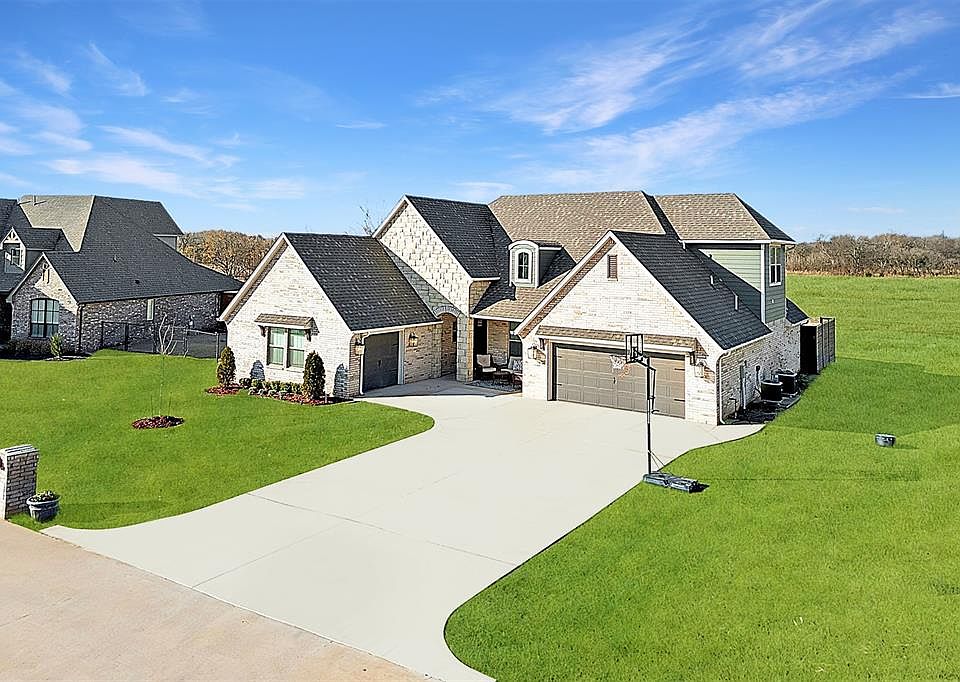 1st image of 14265 White Falls Ln