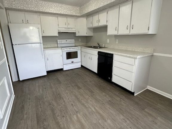3rd image of 604 Bacon Trl APT 4