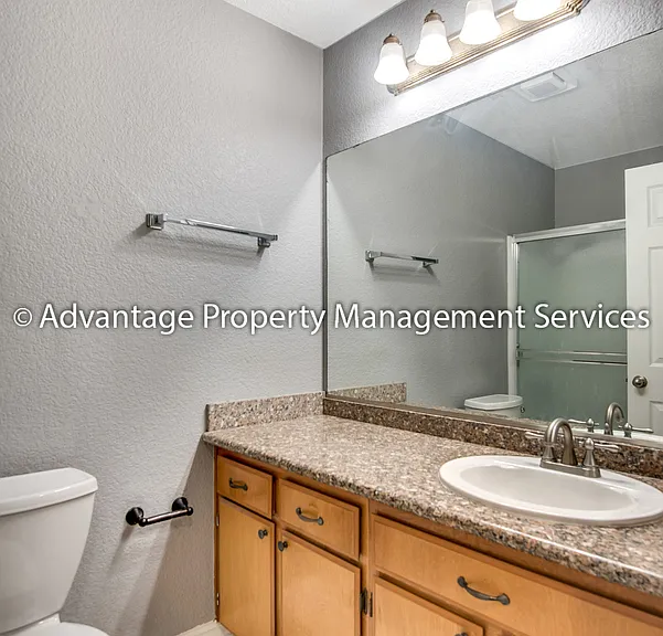 7112 Cross Creek Cir #D — Photo 13
