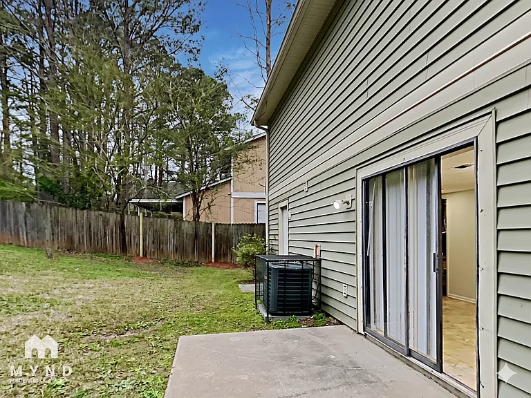 785 Edenton Ct — Photo 19