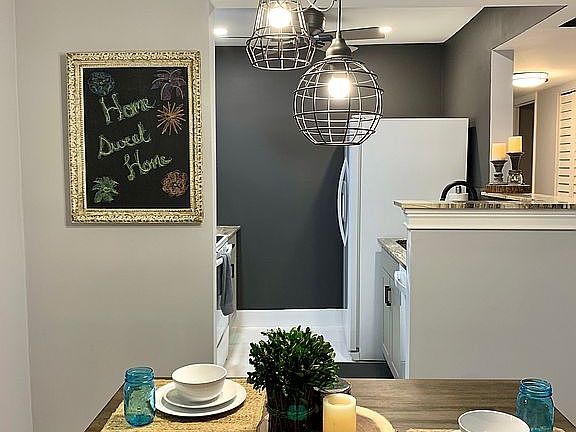 Dining room & kitchen 