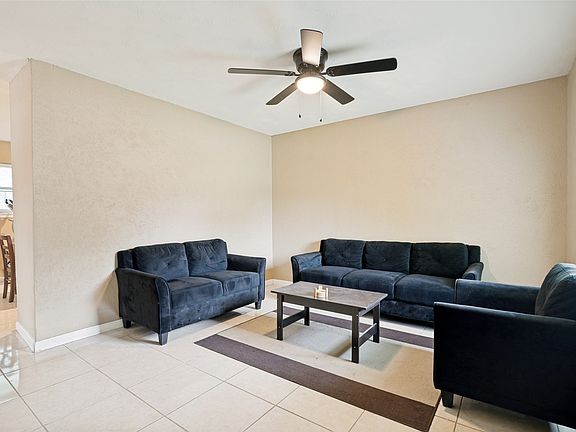 4th image of 826 Beverly Dr