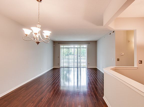 2nd image of 133 W Palatine Rd Unit 102A
