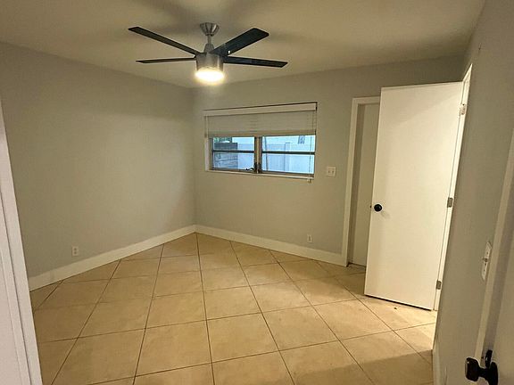 4th image of 820 N Victoria Park Rd APT 5