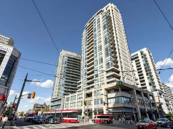 500 Saint Clair Ave W Unit 402, Toronto, ON M6C 1A8