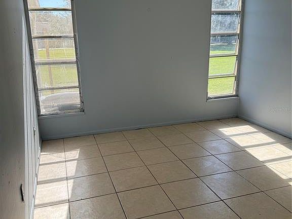 5th image of 3031 CLUB CIRCLE