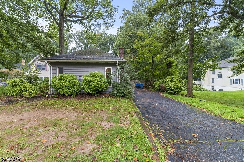 206 Red Hill Rd, Middletown, NJ 07748 MLS 3861652 Zillow