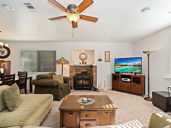 3rd image of 2141 7th Ln
