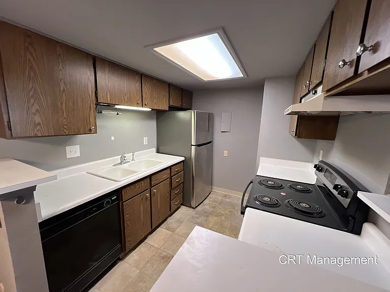 8555 Fairmount Dr #I102 — Photo 5