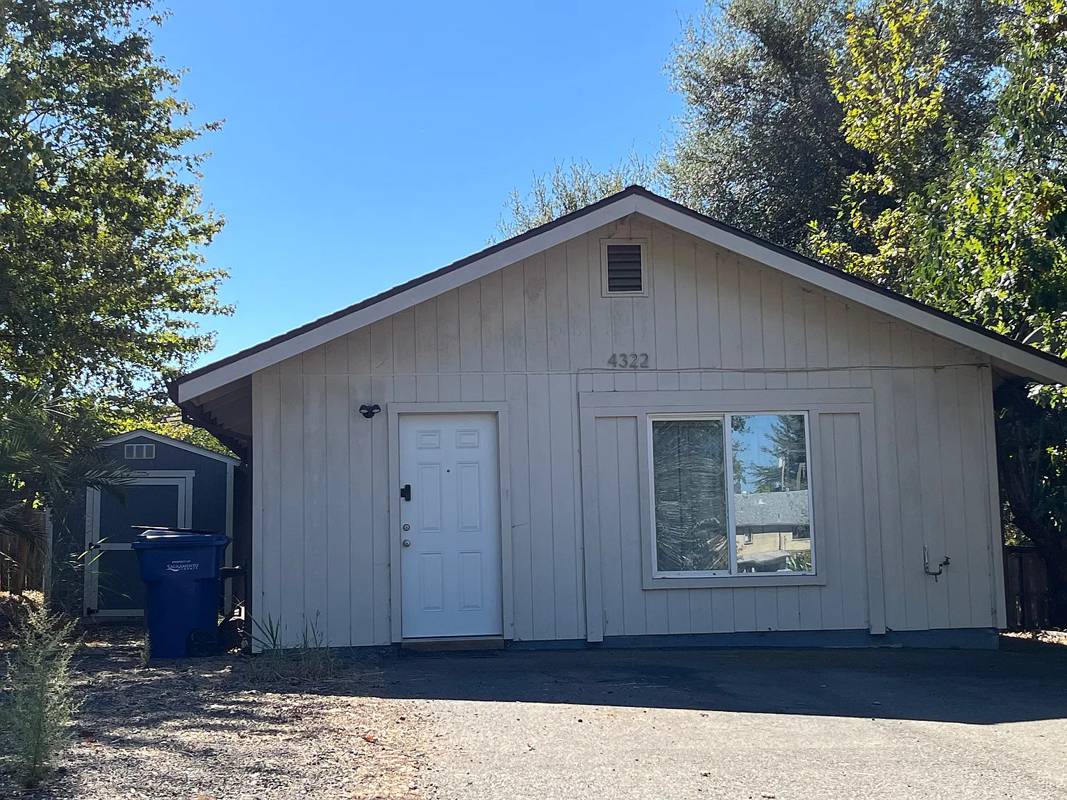 1 bed, 800 sqft, $2,200 — Photo 3