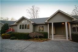 2nd image of 365 Bluff Dr