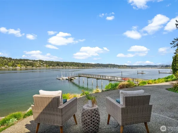 157 Bella Bella Drive, Fox Island, WA 98333