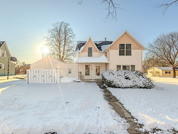 2nd image of 117 N Martha St